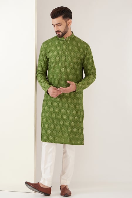 Kasbah Silk Thread Embroidered Kurta Set 