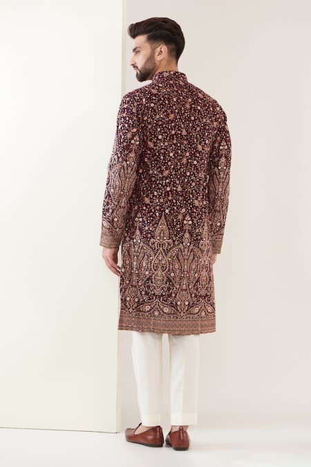 Kasbah Floral Jaal Thread Embroidered Kurta Set 