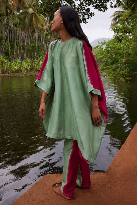 Buy_Twinkle Hanspal_Green Silk Round Neck Marina Colour Block Kaftan With Pant_Online_at_Aza_Fashions