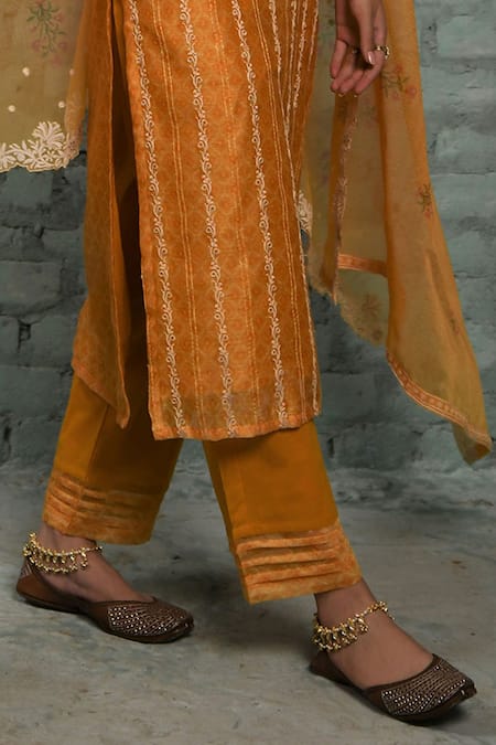 Buy_Karaj Jaipur_Yellow Chanderi, Cotton Lace, Sequins, Chains, Chikankari Work Kurta Set _Online_at_Aza_Fashions