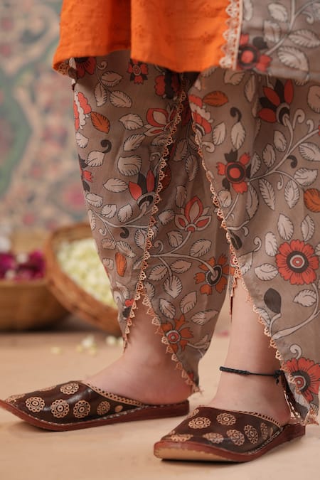 Buy_Cute Couture_Grey Muslin, Cotton Tassels, Embroidery Floral Pattern Tunic With Dhoti Pant _Online_at_Aza_Fashions