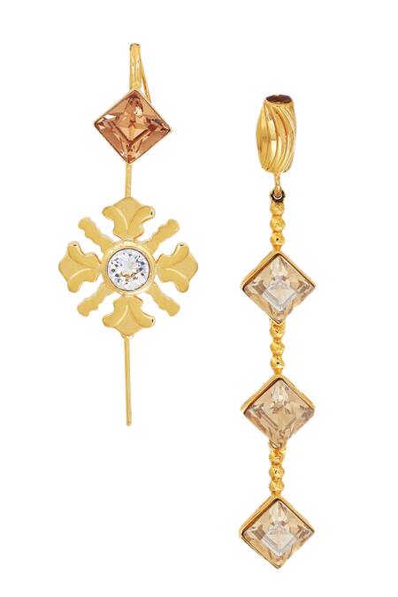 Buy_Esme By Aashna Dalmia_Gold Plated Stones, Pearls The Morning Day Lily Embellished Ear Cuffs 