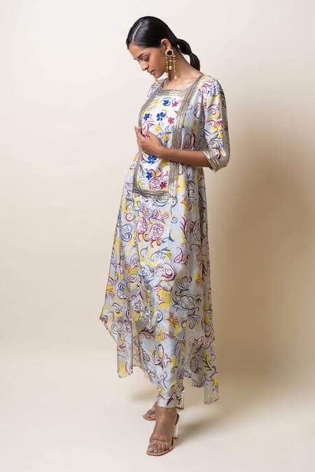 Shop_Sutrabysweta_Blue Habutai Silk Printed Paisley Square Neck Kurta And Pant Set  _at_Aza_Fashions