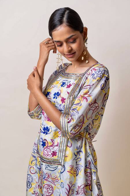 Shop_Sutrabysweta_Blue Habutai Silk Printed Paisley Square Neck Kurta And Pant Set  _Online_at_Aza_Fashions
