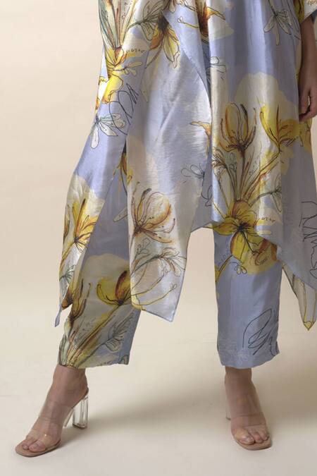 Buy_Sutrabysweta_Blue Habutai Silk Printed Floral Round Neck Kaftan And Pant Set  _Online_at_Aza_Fashions