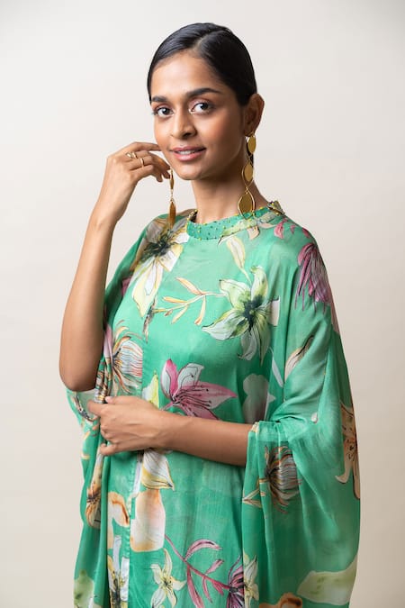 Sutrabysweta Green Chiffon Printed Floral Round Collar Kaftan Kurta And Pant Set at Aza Fashions Sutrabysweta_Green Chiffon Printed Floral Round Collar Kaftan Kurta And Pant Set _at_Aza_Fashions