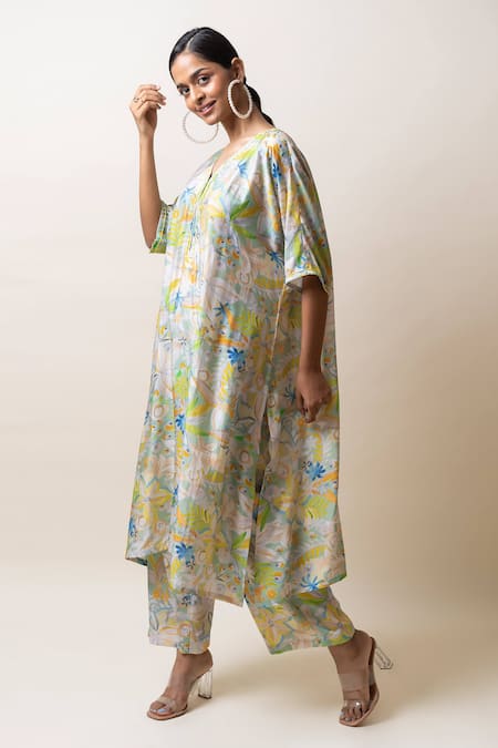 Sutrabysweta Printed Asymmetric Kurta & Pant Set 