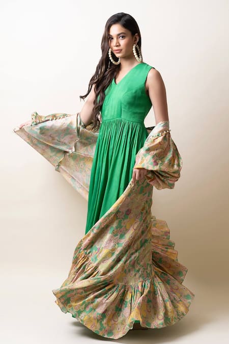 Sutrabysweta Green Gown & Paisley Printed Cape Set 