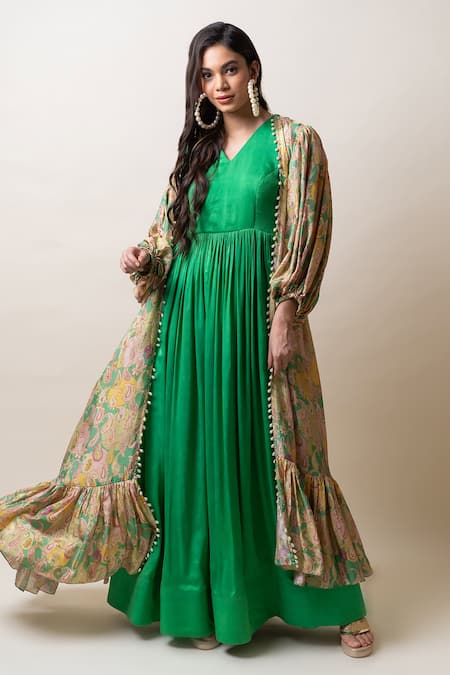 Sutrabysweta Green Dola Silk Printed Paisley Gown V Neck And Cape Set Online at Aza Fashions Sutrabysweta_Green Dola Silk Printed Paisley Gown V Neck And Cape Set _Online_at_Aza_Fashions
