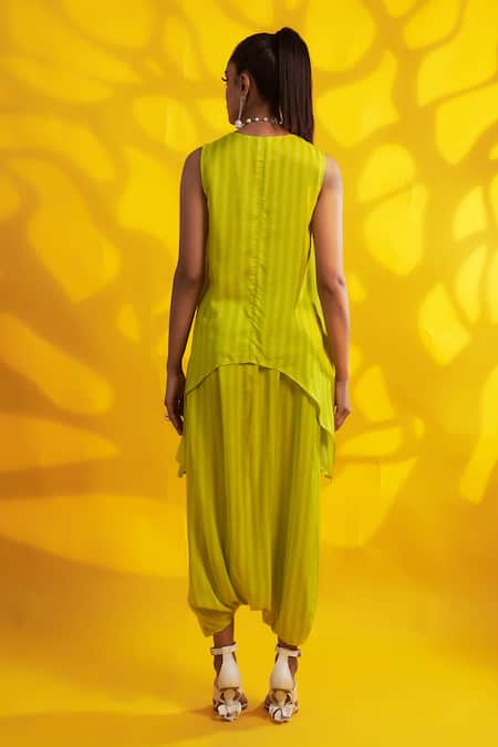 Shop Jyoti Sachdev Iyer Green Cotton Tassels V-neck Asymmetric Geometric Print Tunic And Dhoti Pant at Aza Fashions Shop_Jyoti Sachdev Iyer_Green Cotton Tassels V-neck Asymmetric Geometric Print Tunic And Dhoti Pant _at_Aza_Fashions