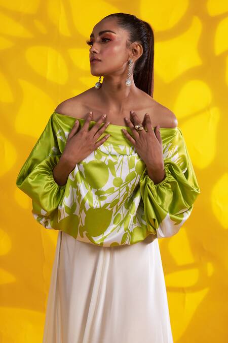 Jyoti Sachdev Iyer_Green Satin Off-shoulder And White Printed Top _Online_at_Aza_Fashions