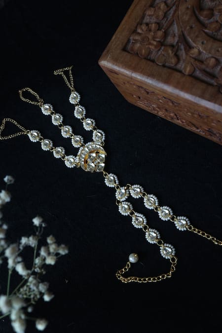 Paisley Pop Kundan Embellished Hathphool 