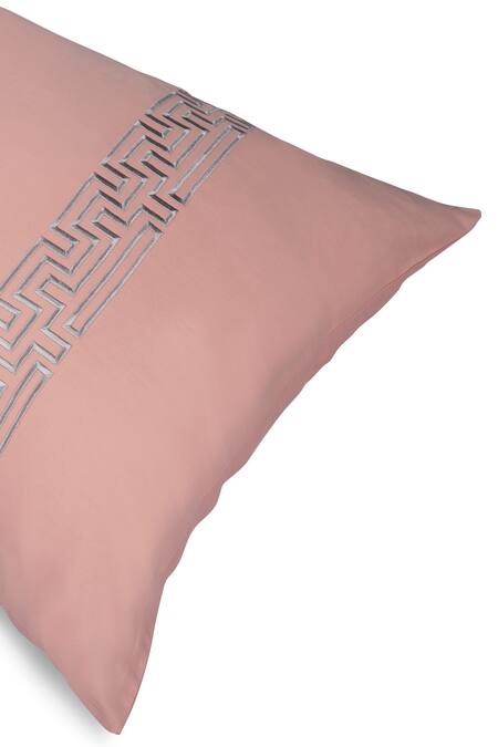 Veda Homes Peach 100% Cotton Maze Rectangle Shaped Bed Sheet Set Online at Aza Fashions Veda Homes_Peach 100% Cotton Maze Rectangle Shaped Bed Sheet Set_Online_at_Aza_Fashions