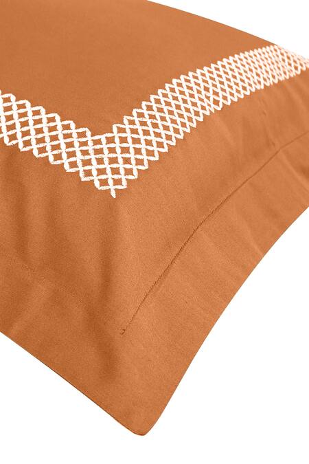 Veda Homes Gold 100% Cotton Embroidery Waffle Border Bedsheet Set Online at Aza Fashions Veda Homes_Gold 100% Cotton Embroidery Waffle Border Bedsheet Set_Online_at_Aza_Fashions