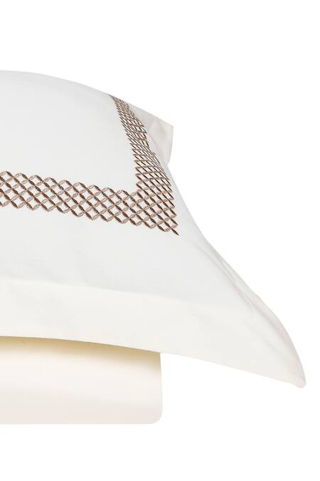 Shop Veda Homes Cream 100% Cotton Embroidery Waffle Thread Bedsheet Set at Aza Fashions Shop_Veda Homes_Cream 100% Cotton Embroidery Waffle Thread Bedsheet Set_at_Aza_Fashions