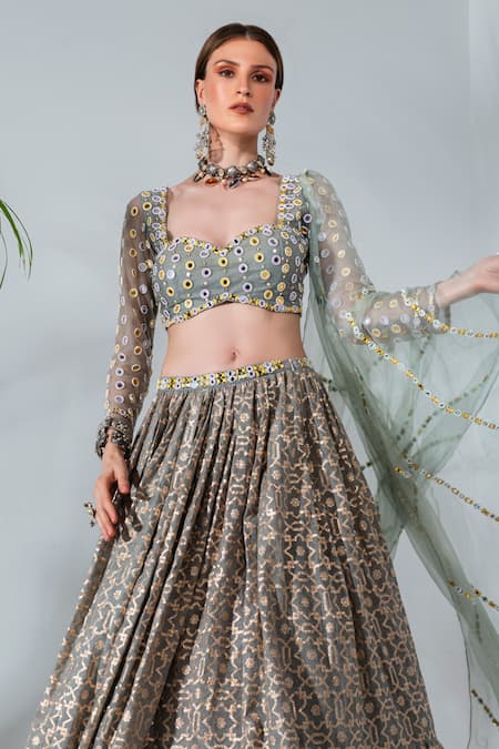 Neha Khullar Green Organza, Net, Chanderi Silk Cut Work, Geometric Pattern Lehenga Set Online at Aza Fashions Neha Khullar_Green Organza, Net, Chanderi Silk Cut Work, Geometric Pattern Lehenga Set _Online_at_Aza_Fashions