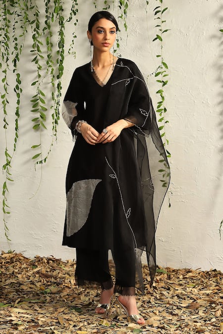 Lucknowi Chikankari Butta Jaal Kurti For Ladies, White Dhagga Embroidery  Sheer Dresses,Black Colo… | Black sheer dress, Trendy fashion tops, Teenage  fashion outfits