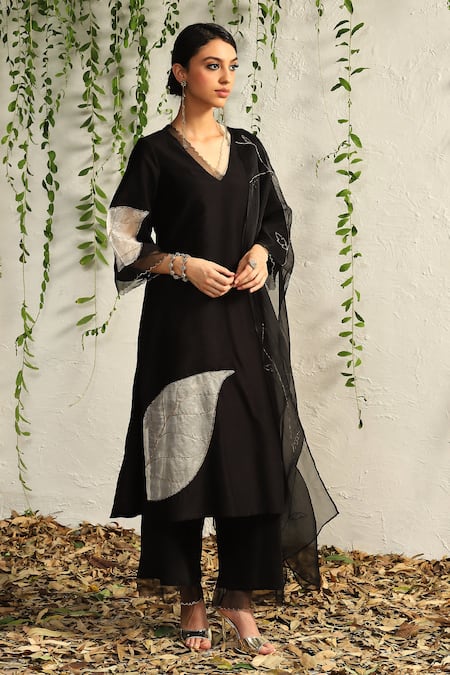 Charkhee_Black Chanderi, Cotton Satin, Organza Cut Work, Leaf Pattern Kurta Pant Set _Online_at_Aza_Fashions