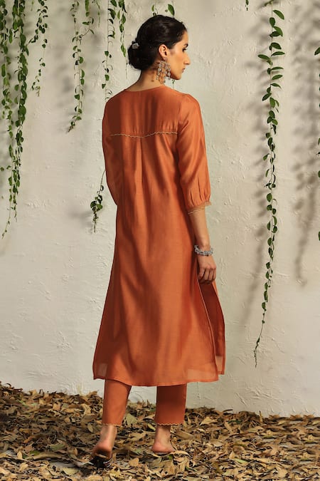 Shop Charkhee Orange Chanderi, , Satin Embroidery Zari And Nakshi Kurta Pant Set at Aza Fashions Shop_Charkhee_Orange Chanderi, , Satin Embroidery Zari And Nakshi Kurta Pant Set _at_Aza_Fashions
