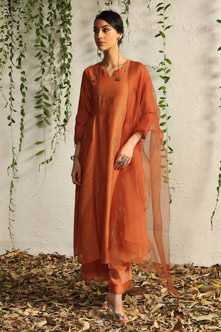 Buy_Charkhee_Orange Chanderi, Cotton Satin, Organza Embroidery Zari And Nakshi Kurta Pant Set 