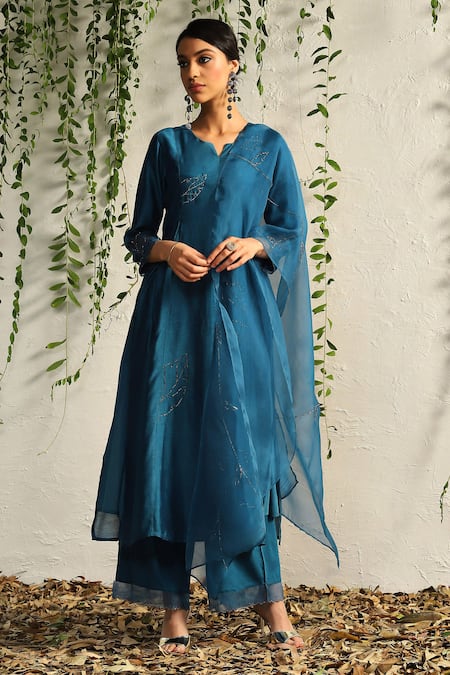 Charkhee Nakshi & Zari Work Kurta Pant Set 