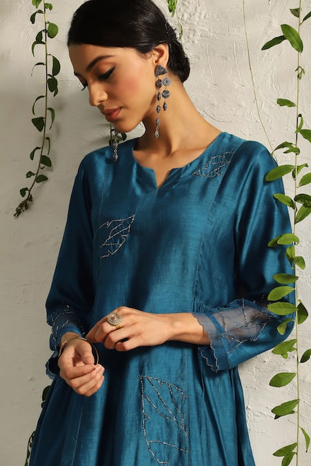 Buy Charkhee Blue Chanderi, Cotton Satin, Organza Nakshi And Zari Work Kurta Pant Set Online at Aza Fashions Buy_Charkhee_Blue Chanderi, Cotton Satin, Organza Nakshi And Zari Work Kurta Pant Set _Online_at_Aza_Fashions
