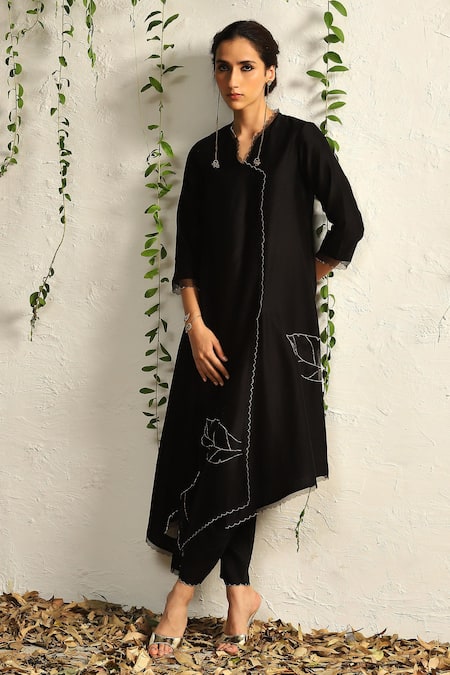 Charkhee Black Chanderi, Cotton Satin, Organza Scallop And Leaf Pattern Kurta Pant Set Online at Aza Fashions Charkhee_Black Chanderi, Cotton Satin, Organza Scallop And Leaf Pattern Kurta Pant Set _Online_at_Aza_Fashions