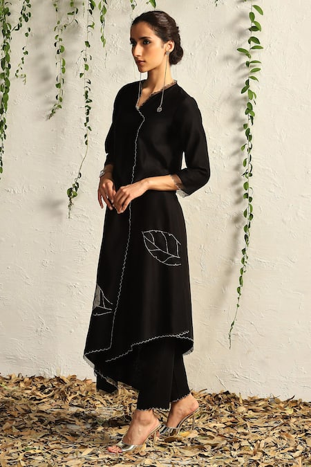 Shop Charkhee Black Chanderi, Cotton Satin, Organza Scallop And Leaf Pattern Kurta Pant Set Online at Aza Fashions Shop_Charkhee_Black Chanderi, Cotton Satin, Organza Scallop And Leaf Pattern Kurta Pant Set _Online_at_Aza_Fashions