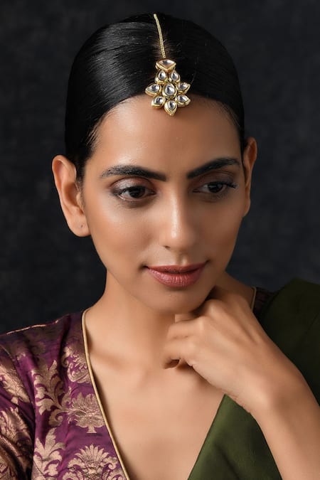 Paisley Pop Handcrafted Kundan Maangtikka 