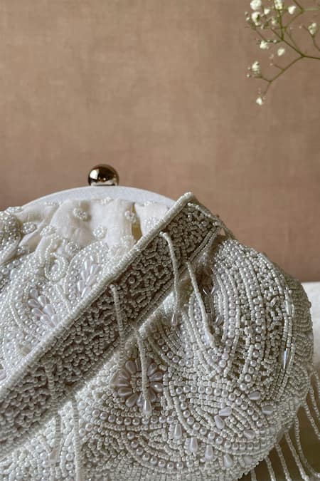 Kreivo By Vamanshi Damania_White Beads Silk Embellished Potli Bag _Online_at_Aza_Fashions