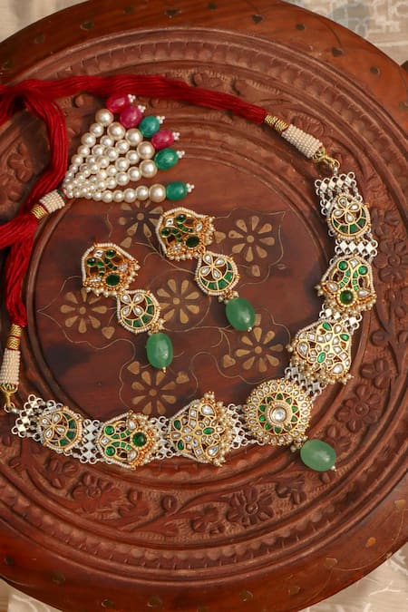 Zevar King Carved Kundan Embellished Necklace Set 