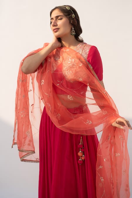 Shop Apeksha Jain Label Pink Cotton Silk Hand Embroidered Kasab V Neck Panelled Blouse Lehenga Set Shop_Apeksha Jain Label_Pink Cotton Silk Hand Embroidered Kasab V Neck Panelled Blouse Lehenga Set