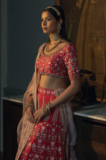 Ojasmé By Sanjana Thapa Red , Organza Beads, Embroidery Round Neck Raw Bridal Lehenga Set Online at Aza Fashions Ojasmé By Sanjana Thapa_Red , Organza Beads, Embroidery Round Neck Raw Bridal Lehenga Set _Online_at_Aza_Fashions