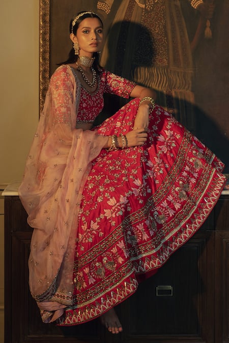 Buy Ojasmé By Sanjana Thapa Red , Organza Beads, Embroidery Round Neck Raw Bridal Lehenga Set Online at Aza Fashions Buy_Ojasmé By Sanjana Thapa_Red , Organza Beads, Embroidery Round Neck Raw Bridal Lehenga Set _Online_at_Aza_Fashions