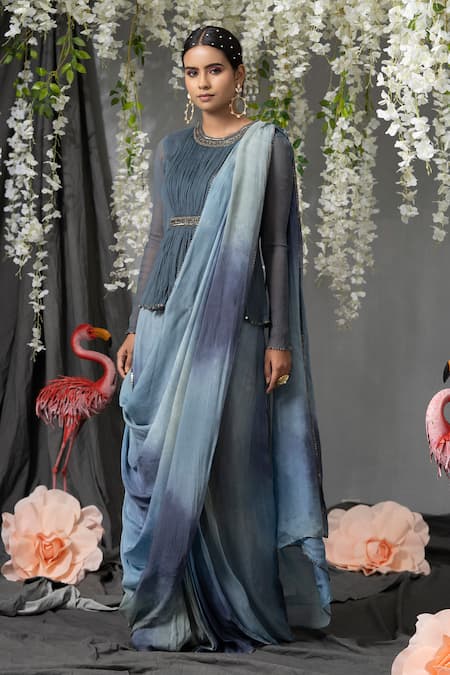 ABSTRACT BY MEGHA JAIN MADAAN Grey Flat Chiffon Plain Round Neck Ombre Effect Pre-stitched Saree With Top 