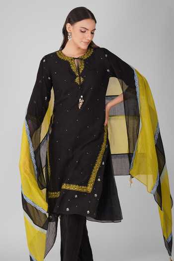 Devyani Mehrotra_Black Chanderi Embroidered Sequins Round Cosmic Flower Kurta Set_at_Aza_Fashions