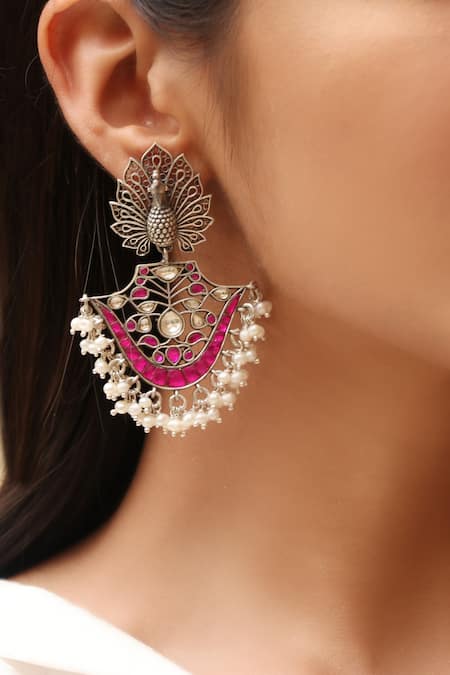 Noor Stone Dangler Earrings 