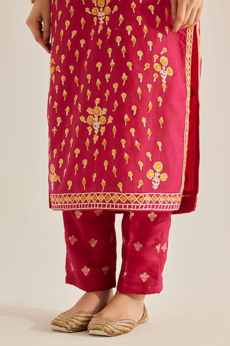 Buy Shyam Narayan Prasad Red Silk, Chanderi Embroidery Round Neck Floral Thread Kurta Set Online at Aza Fashions Buy_Shyam Narayan Prasad_Red Silk, Chanderi Embroidery Round Neck Floral Thread Kurta Set _Online_at_Aza_Fashions
