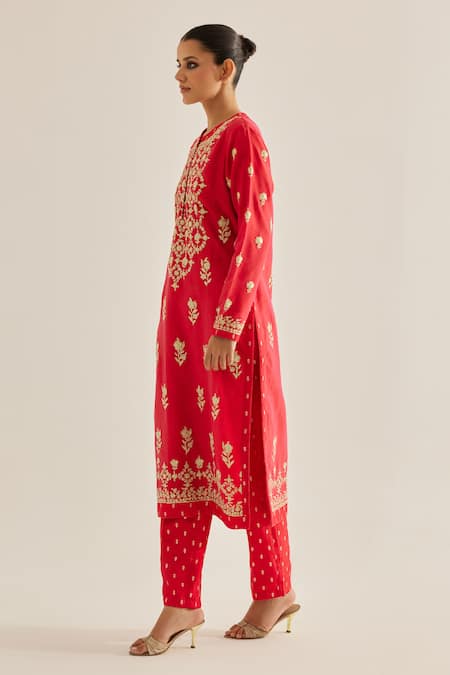 Shop Shyam Narayan Prasad Red Silk, Chanderi Embroidery Round Neck Floral Dori Kurta Set Online at Aza Fashions Shop_Shyam Narayan Prasad_Red Silk, Chanderi Embroidery Round Neck Floral Dori Kurta Set _Online_at_Aza_Fashions