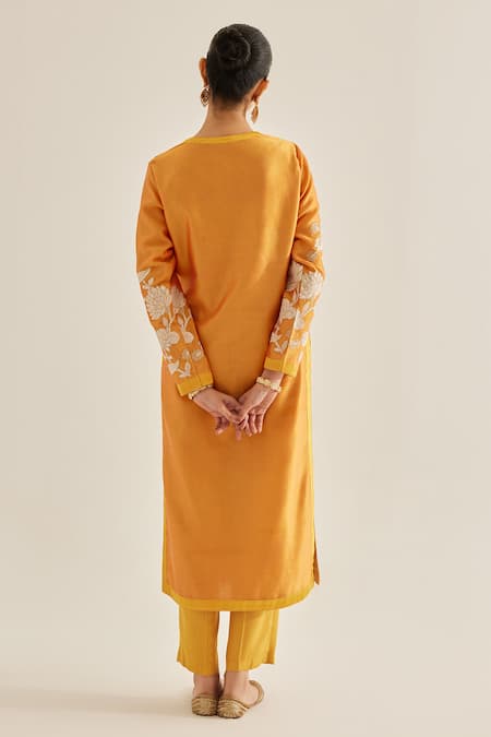 Shyam Narayan Prasad Applique Embroidered Kurta Set 