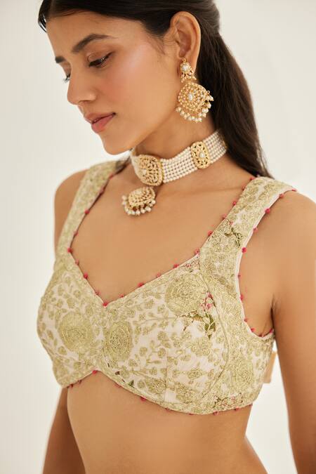 Shyam Narayan Prasad White Silk, Organza Zari, Tassels V-neck Work And Floral Print Bridal Lehenga Set at Aza Fashions Shyam Narayan Prasad_White Silk, Organza Zari, Tassels V-neck Work And Floral Print Bridal Lehenga Set _at_Aza_Fashions