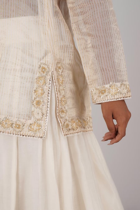 Buy_Kyra By Bhavna_White Chanderi, Tissue, Organza Embroidery, Gota Patti V-neck, Choli Lehenga Set _Online_at_Aza_Fashions