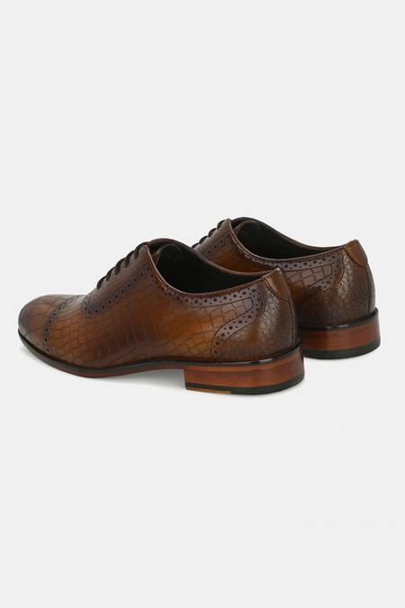 Buy_Lafattio_Brown Tan Laser Engraved Semi Brogue Shoes 