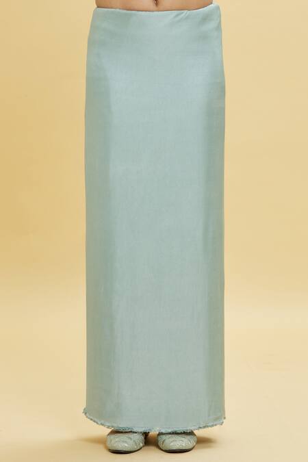 Shop_Shlok Design_Green Net Embellished Sequins V Neck Linear Saree With Blouse _Online_at_Aza_Fashions