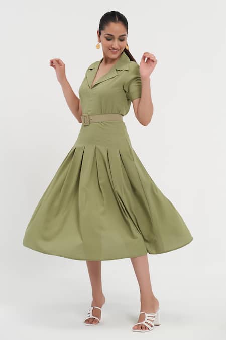 Detales Green Textured Crepe Plain Notched Spread Collar Jane Box Pleated Shirt Dress Online at Aza Fashions Detales_Green Textured Crepe Plain Notched Spread Collar Jane Box Pleated Shirt Dress_Online_at_Aza_Fashions