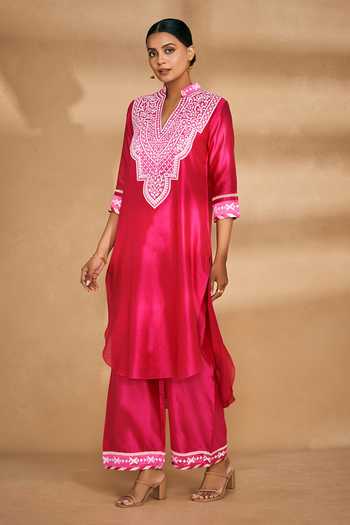 Buy Gulabo By Abu Sandeep Pink Chanderi Applique Mandarin Collar Floral Bodice Kurta Online at Aza Fashions Buy_Gulabo By Abu Sandeep_Pink Chanderi Applique Mandarin Collar Floral Bodice Kurta _Online_at_Aza_Fashions
