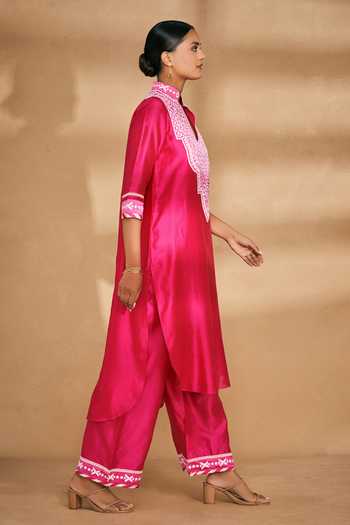 Shop Gulabo By Abu Sandeep Pink Chanderi Applique Mandarin Collar Floral Bodice Kurta Online at Aza Fashions Shop_Gulabo By Abu Sandeep_Pink Chanderi Applique Mandarin Collar Floral Bodice Kurta _Online_at_Aza_Fashions