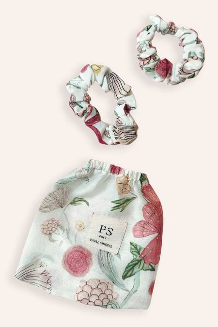 Buy Payal Singhal Accessories White Gulbagh Prints Flower Gift Hamper Online at Aza Fashions Buy_Payal Singhal Accessories_White Gulbagh Prints Flower Gift Hamper _Online_at_Aza_Fashions