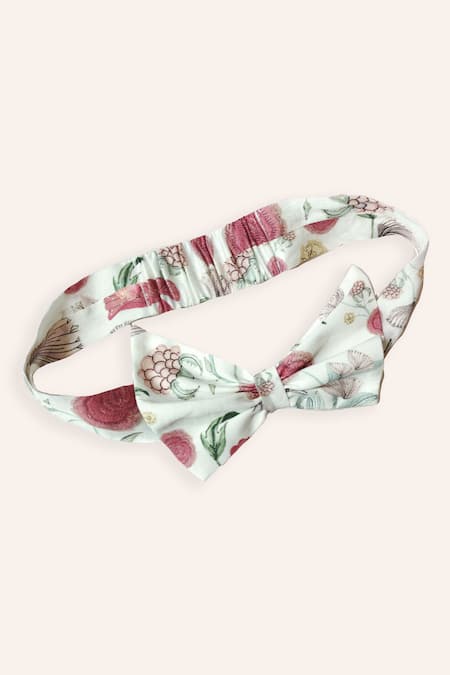 Shop Payal Singhal Accessories White Gulbagh Prints Flower Gift Hamper Online at Aza Fashions Shop_Payal Singhal Accessories_White Gulbagh Prints Flower Gift Hamper _Online_at_Aza_Fashions