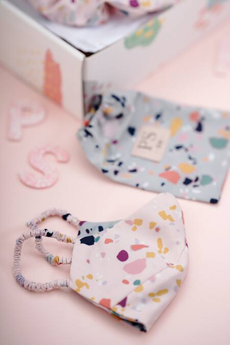 Payal Singhal Accessories_Pink Marble Print Gift Hamper Set_Online_at_Aza_Fashions